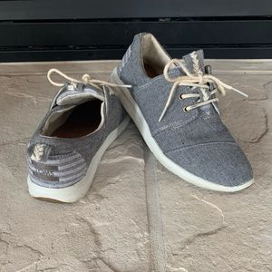 Women’s Toms Chambray Sneakers